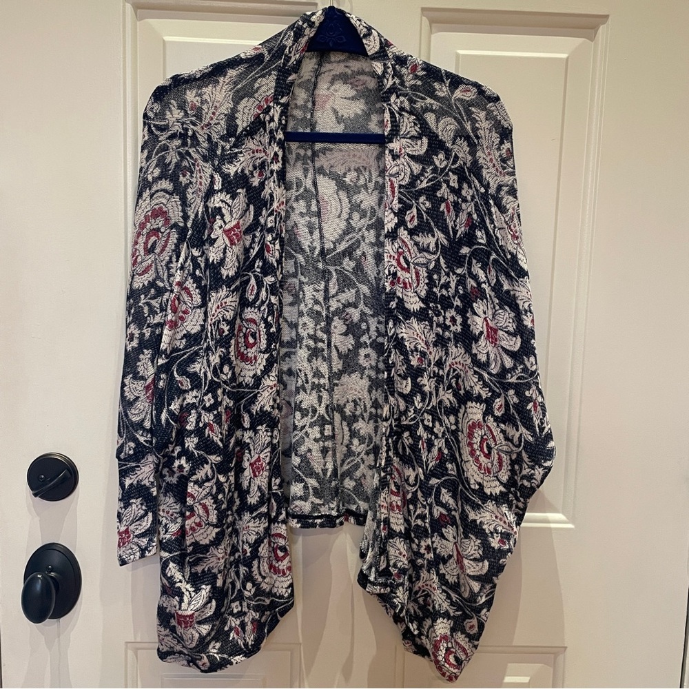 Abercrombie & Fitch Floral Cape - Navy and White